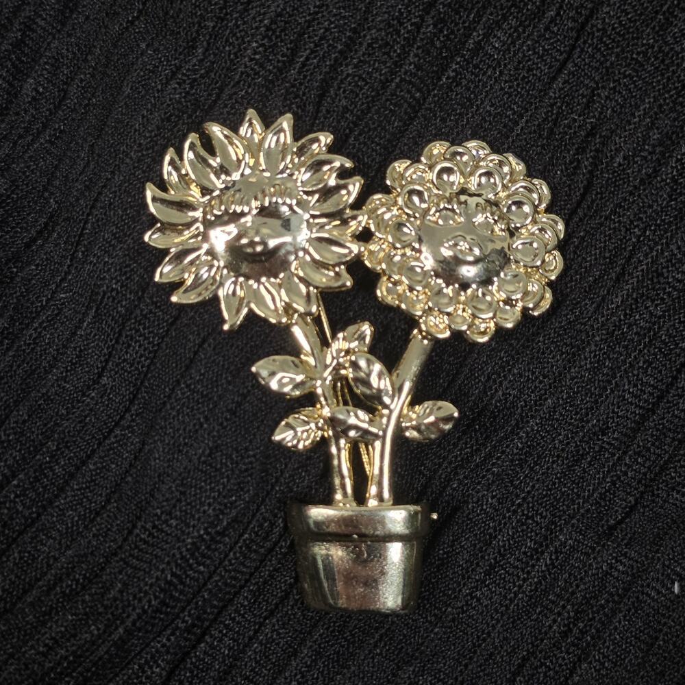 Vintage AJC Smiling Sunflower Faces Brooch Gold Tone Potted Flowers Garden Pin